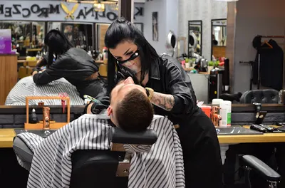 Salon Fryzjerski & BarberShop Karolina Mroczek